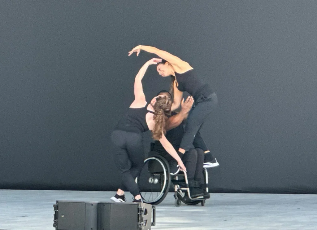 Dança em Cadeira de Rodas: Arte em Movimento, Voz em Corpo